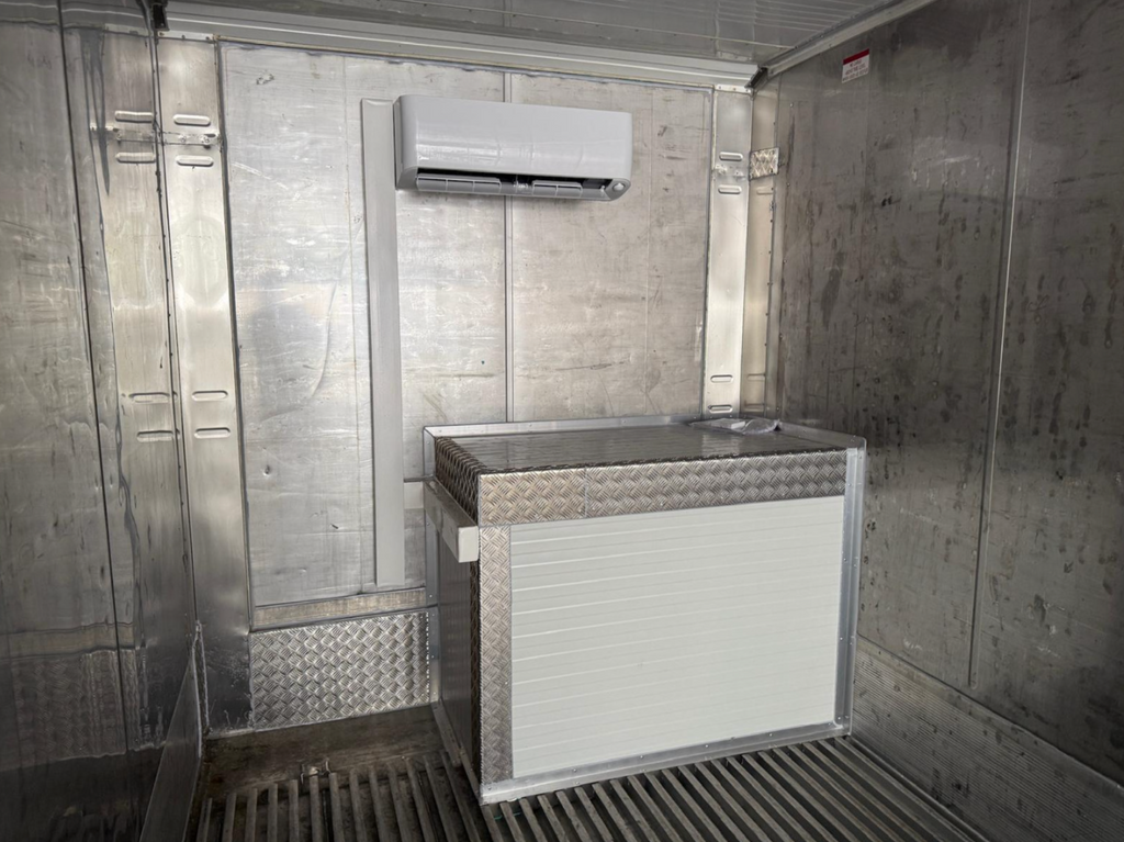 12m (40ft) High Cube Shipping Container - Climate-Controlled Insulated Unit with 3.5kW AC for sale 3