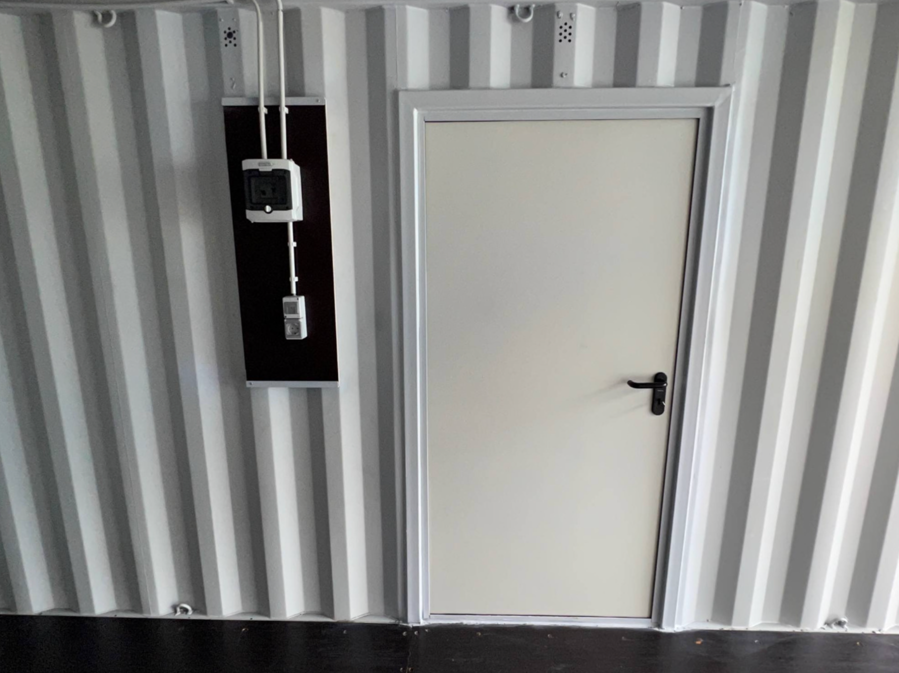 6m (20ft) Shipping Container - New One-Trip Storage Unit with Side Door & Electrical Kits suppliers 4